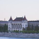 a large building with many windows
